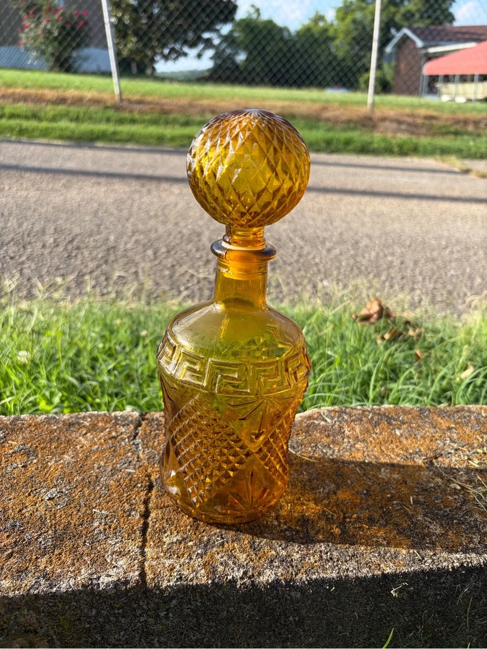 Amber Glass Decanter With Stopper